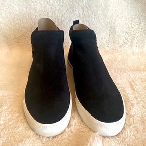 Meds, Cooper Zip Boot, Suede Black